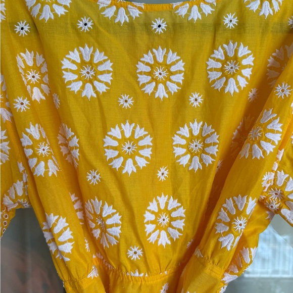 Tory Burch Yellow and White Eyelet Top Belted Size Small - Picture 7 of 10